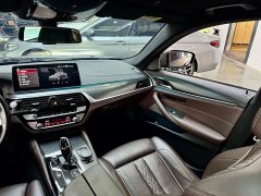BMW 5 Series (Imported) 540i Elegance M Sport Package - ფოტო 8
