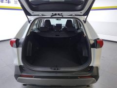 Toyota RAV4 2.0L CVT FWD Fashion Edition - ფოტო 4