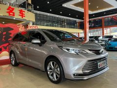 Toyota Sienna 2021 2.5L Hybrid Premium Edition - ფოტო 3