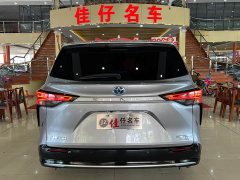 Toyota Sienna 2021 2.5L Hybrid Premium Edition - ფოტო 4