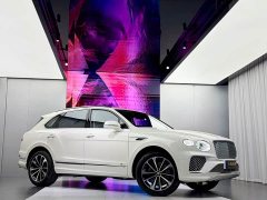 Bentley Bentayga 4.0T V8 - ფოტო 4