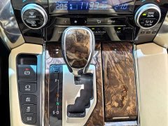 Toyota Alphard 2021 Hybrid 2.5L Luxury - ფოტო 6
