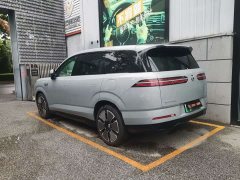Denza BYD Denza N8L Flagship - ფოტო 5