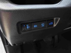 Toyota RAV4 2.0L CVT AWD Premium Edition - ფოტო 5