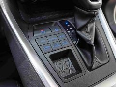 Toyota RAV4 2.0L CVT AWD Premium Edition - ფოტო 8