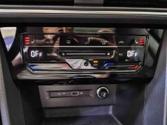 Volkswagen Tiguan L 380TSI Automatic AWD R-Line Comfort 7-Seater - ფოტო 13