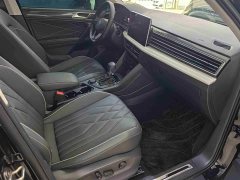 Volkswagen Tiguan L 380TSI Automatic AWD R-Line Comfort 7-Seater - ფოტო 16