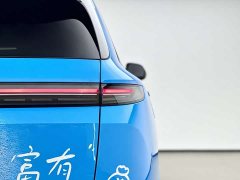 Li Auto L7 Air - ფოტო 16