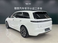 Li Auto L8 Ultra Smart Refresh Edition - ფოტო 9
