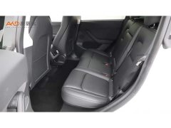 Tesla Model Y Rear-Wheel Drive - ფოტო 7