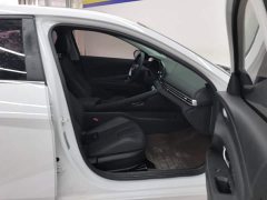 Hyundai Elantra 2023 1.5L CVT GLX Elite - ფოტო 8