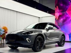 Aston Martin DBX 3.0T Straight-Six - ფოტო 1