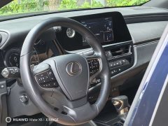 Lexus ES 300h Excellence - ფოტო 11