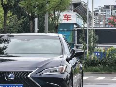 Lexus ES 300h Excellence - ფოტო 5