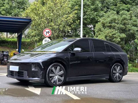 2025 Li Auto i6 Four-Wheel Drive Standard Edition - ავტომობილი ჩინეთიდან