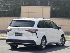 Toyota Sienna 2021 2.5L Hybrid Platinum Edition - ფოტო 14