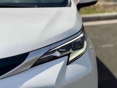 Toyota Sienna 2021 2.5L Hybrid Platinum Edition - ფოტო 3
