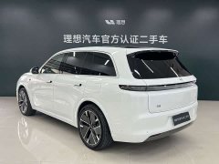 Li Auto L8 Ultra Smart Refresh Edition - ფოტო 8