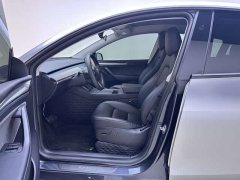 Tesla Model Y Rear-Wheel Drive - ფოტო 12