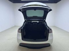 Tesla Model Y Rear-Wheel Drive - ფოტო 15
