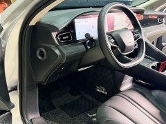 SAIC MG D7 DMH 125km World Champion Excellence Edition - ფოტო 10