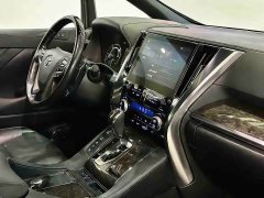 Toyota Alphard 2021 Hybrid 2.5L Premium Edition - ფოტო 15