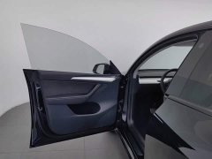 Tesla Model Y Long Range All-Wheel Drive 3D7 - ფოტო 8