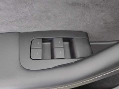 Tesla Model Y Long Range All-Wheel Drive 3D7 - ფოტო 9