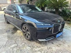 BMW 7 Series 735Li Luxury Package - ფოტო 2