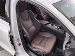 Volvo S60 B4 Smart Luxury Edition - ფოტო 18