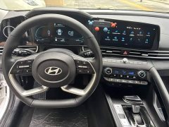 Hyundai Elantra 1.5L CVT Luxury - ფოტო 8