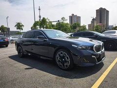 BMW 5 Series 530Li Luxury M Sport Package - фото 3