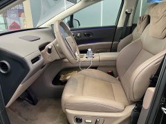 Li Auto i8 Standard Edition - ფოტო 4