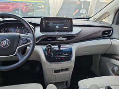 Buick GL8 Land Business Class Smart Edition - ფოტო 13