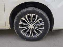 Buick GL8 Land Business Class Smart Edition - ფოტო 6