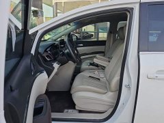 Buick GL8 Land Business Class Smart Edition - ფოტო 9