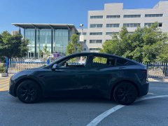 Tesla Model Y Rear-Wheel Drive - ფოტო 11