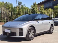 Li Auto i6 2025 Four-Wheel Drive Standard Edition - ფოტო 1