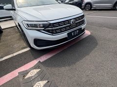 Volkswagen Sagitar 300TSI DSG Flying Edition - ფოტო 3