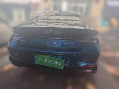 Hyundai Elantra 1.5L CVT Luxury - ფოტო 5