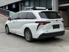 Toyota Sienna 2021 2.5L Hybrid Comfort Edition - ფოტო 6