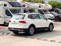 Volkswagen Tiguan L 330TSI Automatic Two-Wheel Drive Comfort Edition - ფოტო 3