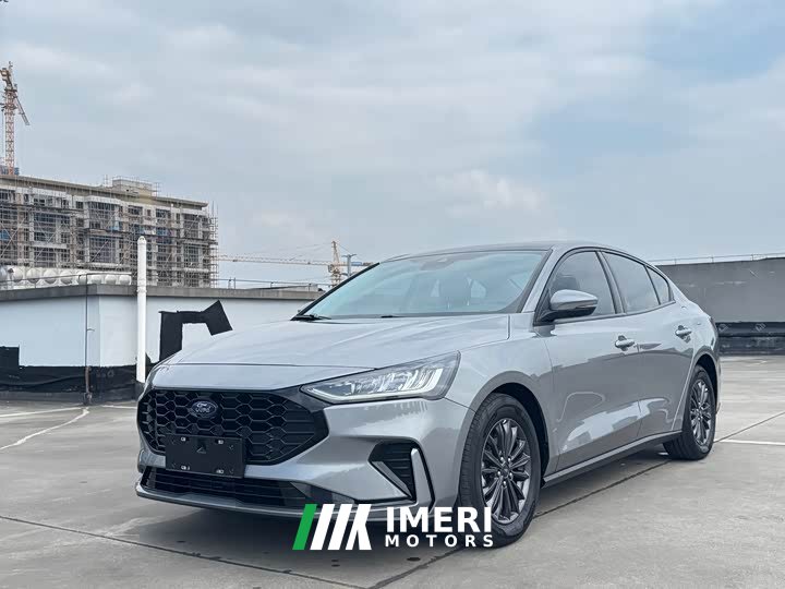 Lynk & Co Focus 2022 sedan EcoBoost 180 automatic racing version