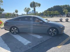 Hyundai Elantra 1.5L CVT Luxury - ფოტო 4