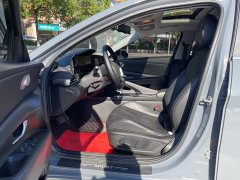 Hyundai Elantra 1.5L CVT Luxury - ფოტო 9