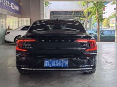 Volvo S90 B5 Inscription Luxury - ფოტო 17