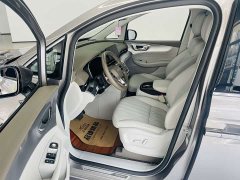SAIC MG iMAX8 2023 400TGI Comfort Edition - ფოტო 4