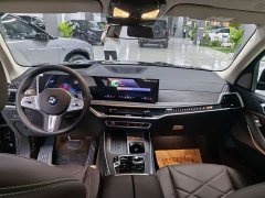 BMW X5 xDrive 30Li M Sport Luxury Night Edition Package - ფოტო 6