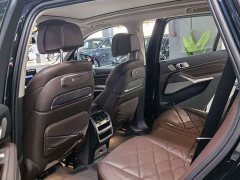 BMW X5 xDrive 30Li M Sport Luxury Night Edition Package - ფოტო 7