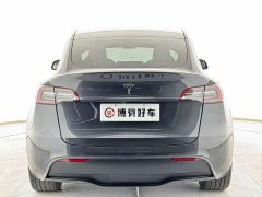 Tesla Model Y Rear-Wheel Drive - ფოტო 14